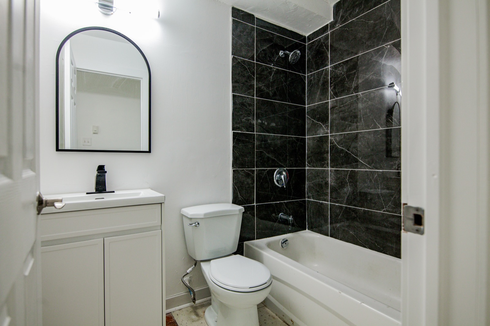 29 Primrose suite photo 5